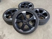 19 inch originele rotor velgen Audi Q2  235 40 19