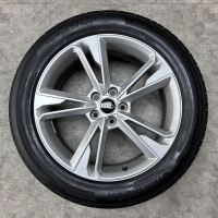 19 inch originele velgen + zomerbanden Audi Q3 83A601025M