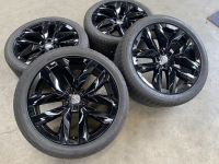 20 inch originele V spaak velgen + zomer banden Volkswagen Tiguan set 1