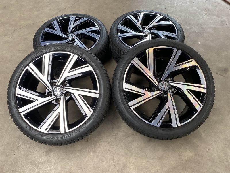 18 inch originele Bergamo winterset VW Golf 8 225 40 18