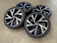 18 inch originele Bergamo winterset VW Golf 8 225 40 18