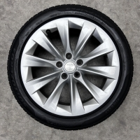 19 inch originele velgen + winterbanden Tesla Model S Slipstream