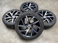 18 inch originele R line velgen Volvo V60 235 45 18 31471311