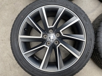 17 inch originele Stratos velgen Skoda Fabia 205 45 17