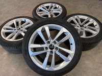 17 inch originele velgen + zomerbanden Audi A3 8Y0601025E set 1