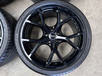 19 inch originele RS velgen + zomerbanden Audi RS3 8Y0601025BQ | 8Y0601025BP