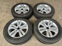 17 inch originele velgen + winterbanden Kia Sportage 52910 F1210