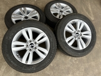 17 inch originele velgen + winterbanden Kia Sportage 52910 F1210