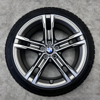18 inch originele M velgen + zomerbanden BMW 1 serie F40 style 556 M 8053524