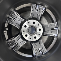 18 inch originele M velgen + zomerbanden BMW 1 serie F40 style 556 M 8053524