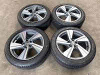 18 inch originele velgen Audi Q2  215 50 18 81A601025G