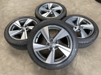 18 inch originele velgen Audi Q2  215 50 18 81A601025G