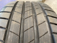 17 inch originele Valencia velgen + zomerbanden Volkswagen Golf 8 5H0601025AF