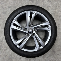 17 inch originele Valencia velgen + zomerbanden Volkswagen Golf 8 5H0601025AF