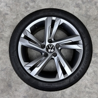 17 inch originele Valencia velgen + zomerbanden Volkswagen Golf 8 5H0601025AF