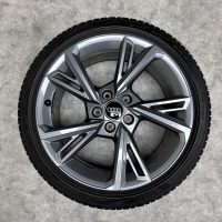 18 inch originele velgen +  zomerbanden Audi A3 S3 8Y 8Y060102G set 2