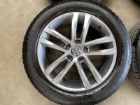 17 inch originele Salvador velgen + zomerbanden Volkswagen Passat 3G0601025N
