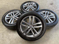 17 inch originele Salvador velgen + zomerbanden Volkswagen Passat 3G0601025N