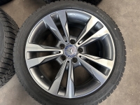 18 inch originele avantgarde velgen + winterbanden Mercedes C klasse A2054012802