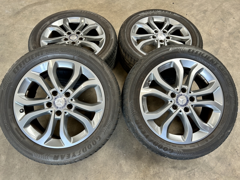 17 inch originele avantgarde velgen + zomerbanden Mercedes C klasse W205 A2054010200