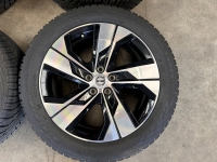 18 inch originele velgen + winterbanden Volvo V60 CC / XC70 31680199