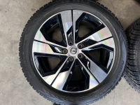 18 inch originele velgen + winterbanden Volvo V60 CC | XC70 31680199