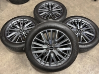 19 inch originele velgen + zomerbanden Audi Q3 83A601025L