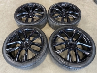 21 inch originele Arachnid velgen + zomerbanden Tesla Model S 1075749-00-C - 1075749-00-D