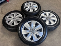 16 inch originele velgen + wieldoppen + winterbanden Volkswagen T-Roc set 1