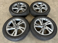 17 inch originele Valencia velgen + zomerbanden Volkswagen t-cross 2G7601025E