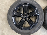 17 inch originele winterset Audi Q2 215 55 17 81A071497A