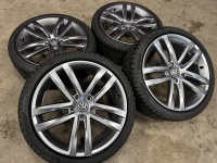 18 inch originele Salvador velgen + winterbanden VW Golf 5G0601025AF