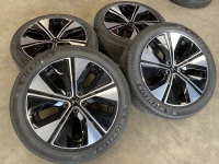 19 inch originele Polestar 2 velgen + zomerbanden 32327781 32327782