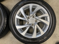 16 inch originele winterset Toyota Auris 42611-02L80