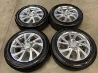16 inch originele winterset Toyota Auris 42611-02L80