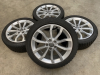 18 inch originele velgen + winterbanden Audi A4 B9 225 45 18 8W0601025ED (set A)