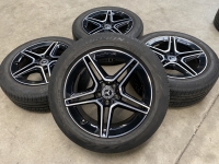 19 inch Mercedes GLC AMG velgen A2534015300 / A2534015400 zwart set 3
