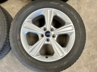 17 inch originele velgen + winterbanden Ford Kuga