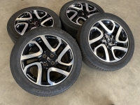 17 inch originele velgen + zomerbanden Renault Captur 17 8967R