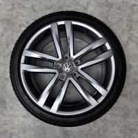 18 inch originele Salvador velgen + zomerbanden Volkswagen Golf 5G0601025AF