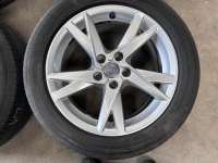 17 inch originele velgen + zomerbanden Audi A4 B9 8W0601025K