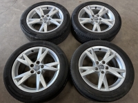 17 inch originele velgen + zomerbanden Audi A4 B9 8W0601025K