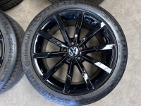 18 inch originele Montrey velgen + zomerbanden Volkswagen Passat 3G0601025Q zwart