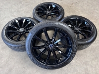 18 inch originele Montrey velgen + zomerbanden Volkswagen Passat 3G0601025Q zwart
