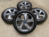 17 inch originele velgen Ford Focus 215 50 17.