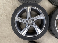 18  inch Ixion velgen Volvo V60 V70 235 45 18