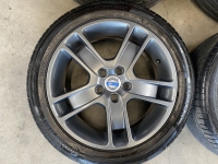 17 inch originele sport velgen + zomerbanden Volvo V40 S40 C30 30714965