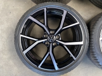 19 inch originele Volkswagen Golf 8 Estoril GTI velgen + zomerbanden 5H0601025S set 2