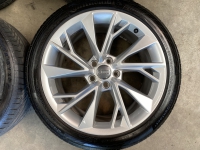 18 inch originele velgen + zomerbanden Audi A5 S line 8W0601025FM