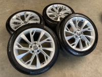 18 inch originele velgen + zomerbanden Audi A5 S line 8W0601025FM